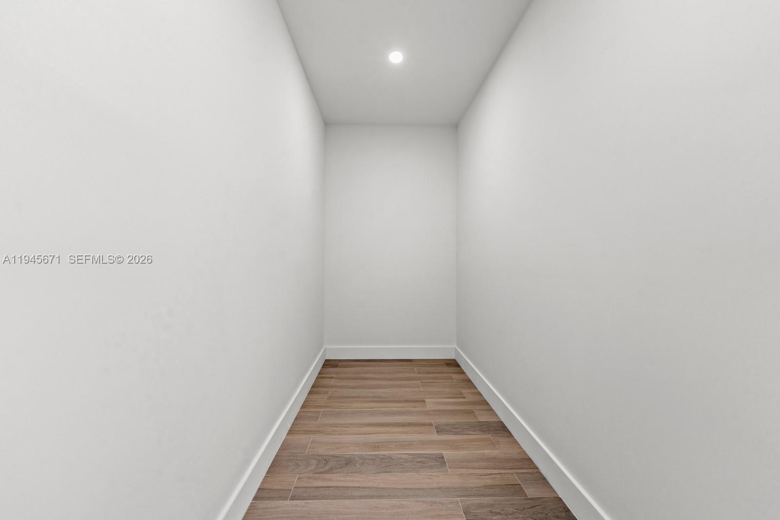   /  2351 sq. ft. $ 2026-01-14 0 foto