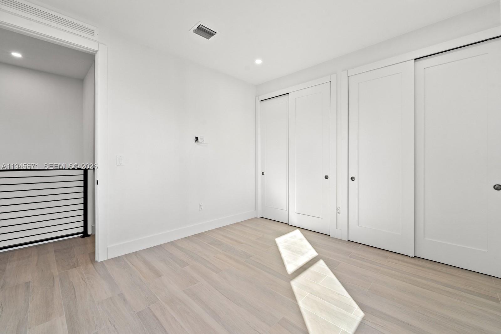   /  2351 sq. ft. $ 2026-01-14 0 foto