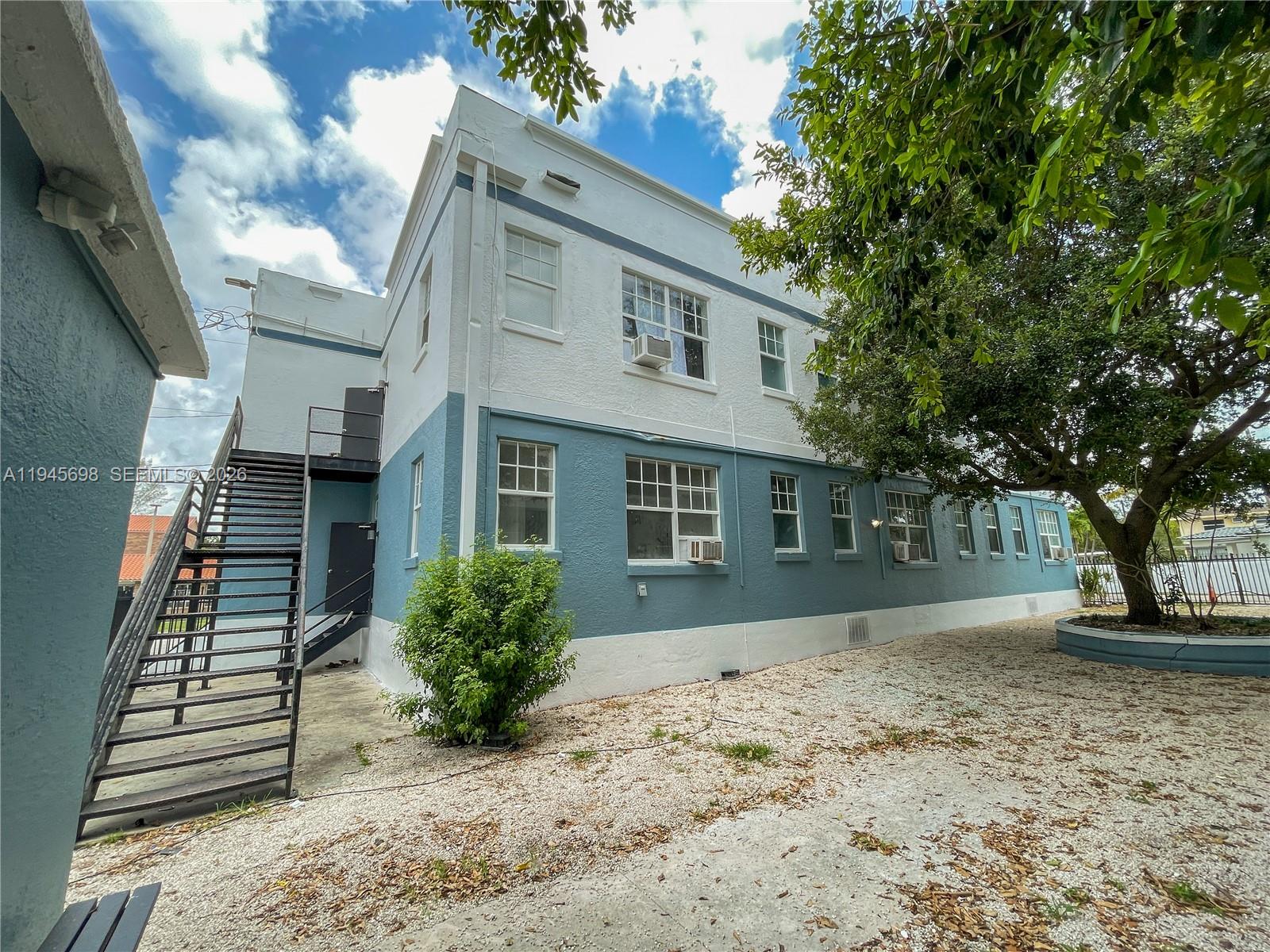   /  15996 sq. ft. $ 2026-01-14 0 foto