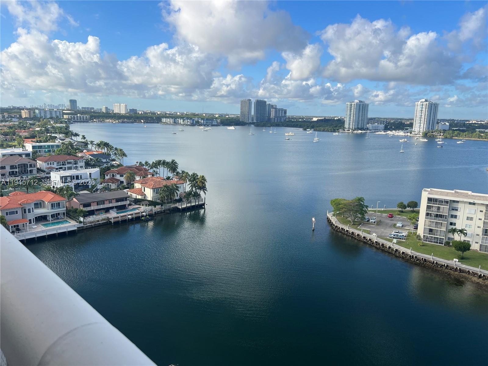 1611 2 / 2 1140 кв.футов $ 2026-01-14 0 Фото