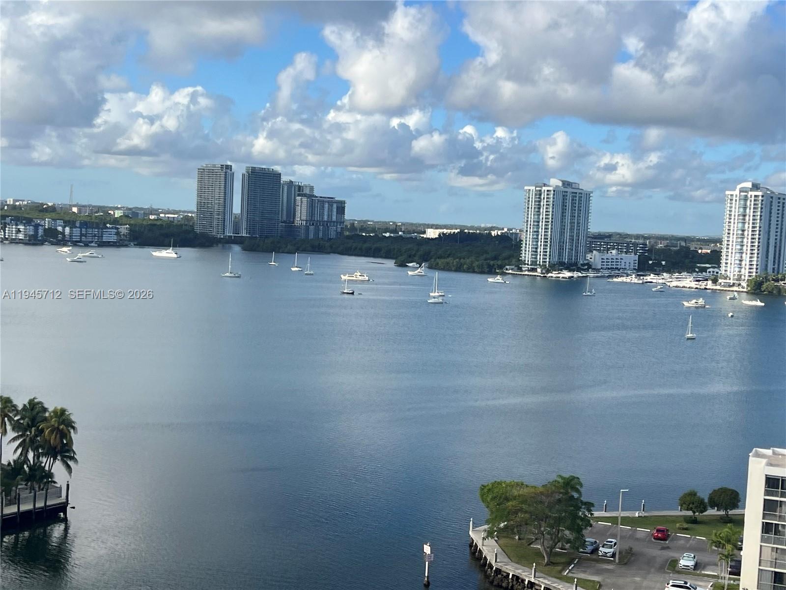 1611 2 / 2 1140 кв.футов $ 2026-01-14 0 Фото