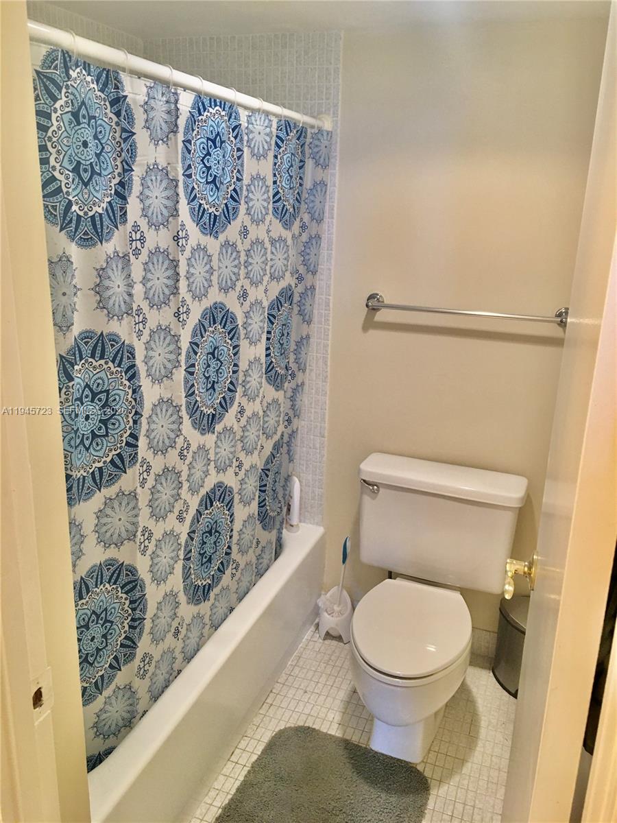 Photo of 20379 Country Club Dr  #1737, Aventura, Florida, 33180 - 