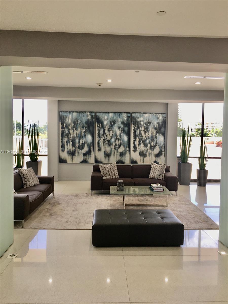 Photo of 20379 Country Club Dr  #1737, Aventura, Florida, 33180 - 