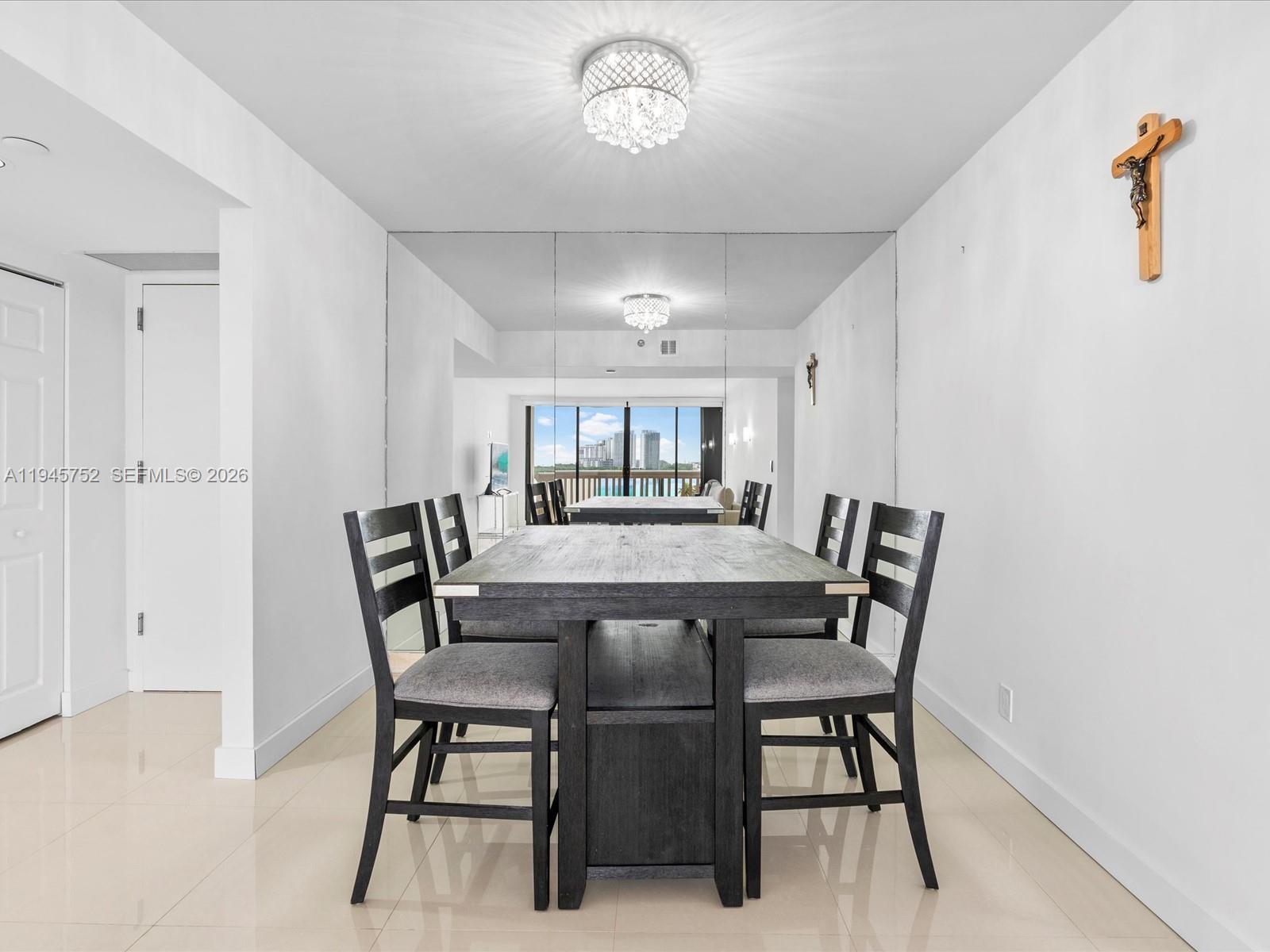 612 2 / 2 1350 sq. ft. $ 2026-01-14 0 foto