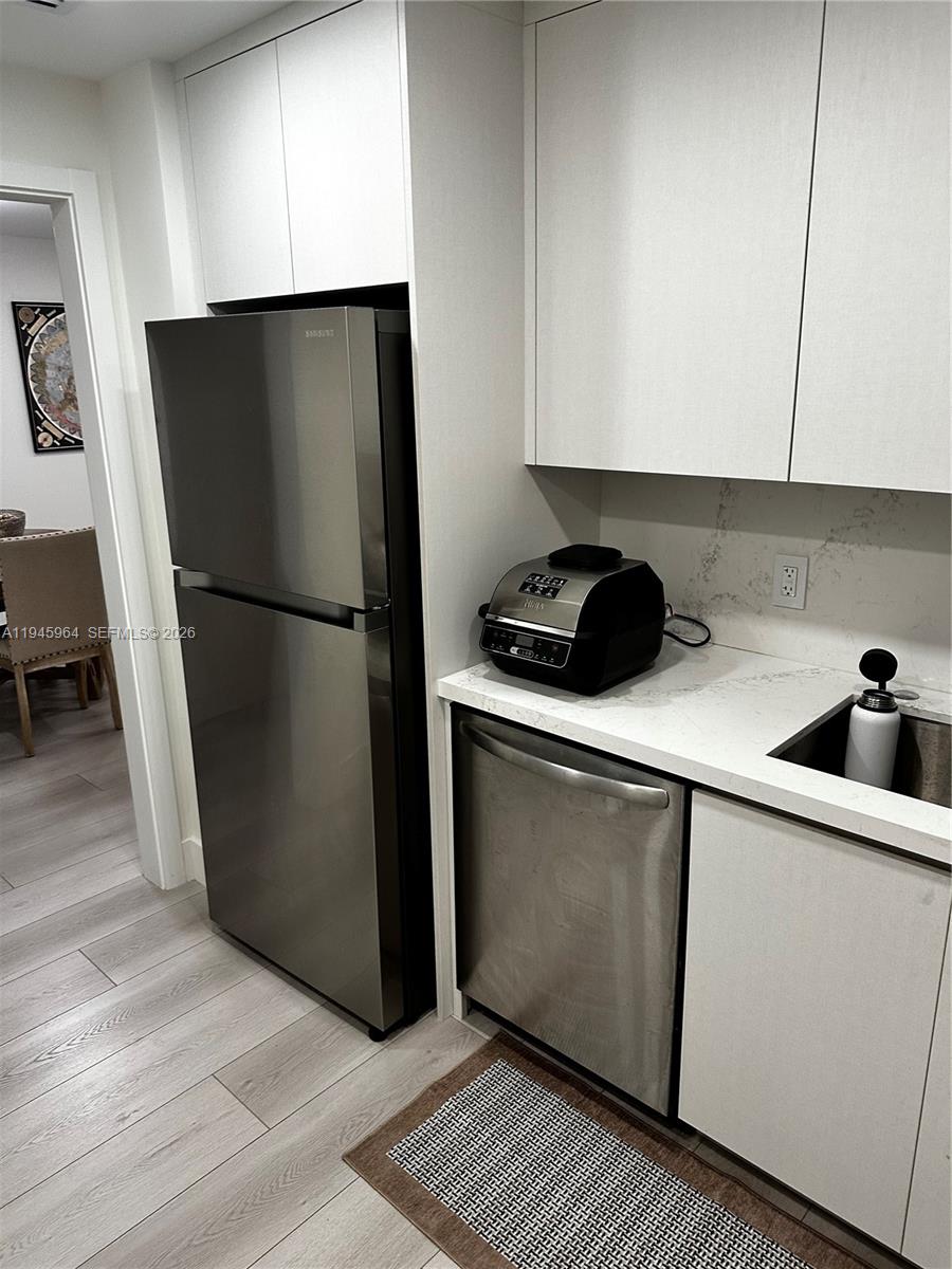 Photo of 400 Kings Point Dr  #1517, Sunny Isles Beach, Florida, 33160 - 