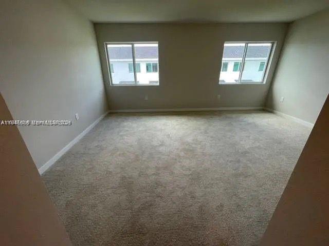 1025 3 / 3 1425 sq. ft. $ 2026-01-15 0 Photo
