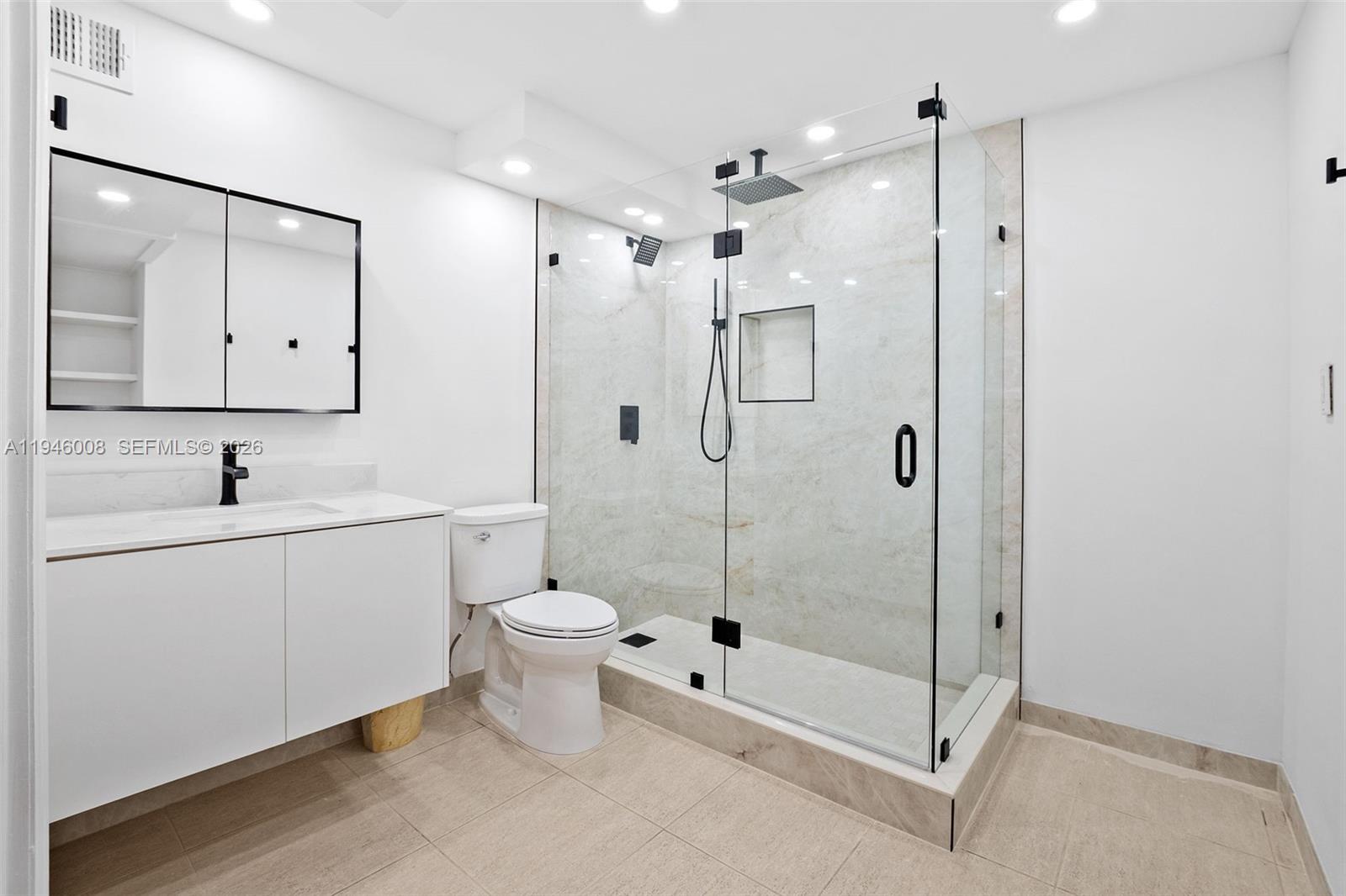 Photo of 3180 Ocean Dr  #1508, Hallandale Beach, Florida, 33009 - 