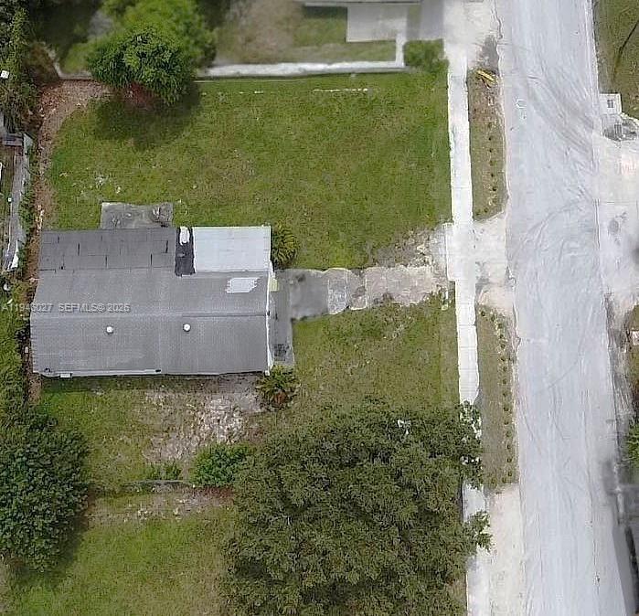   /   кв.футов $ 2026-01-15 0 Фото