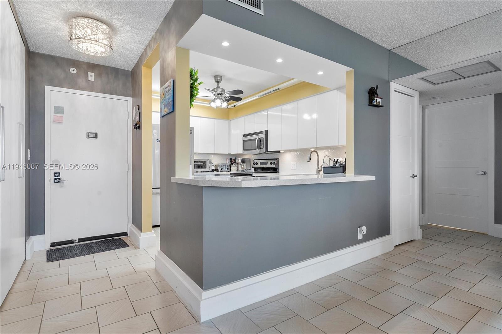 Photo of 20379 Country Club Dr  #1933, Aventura, Florida, 33180 - 