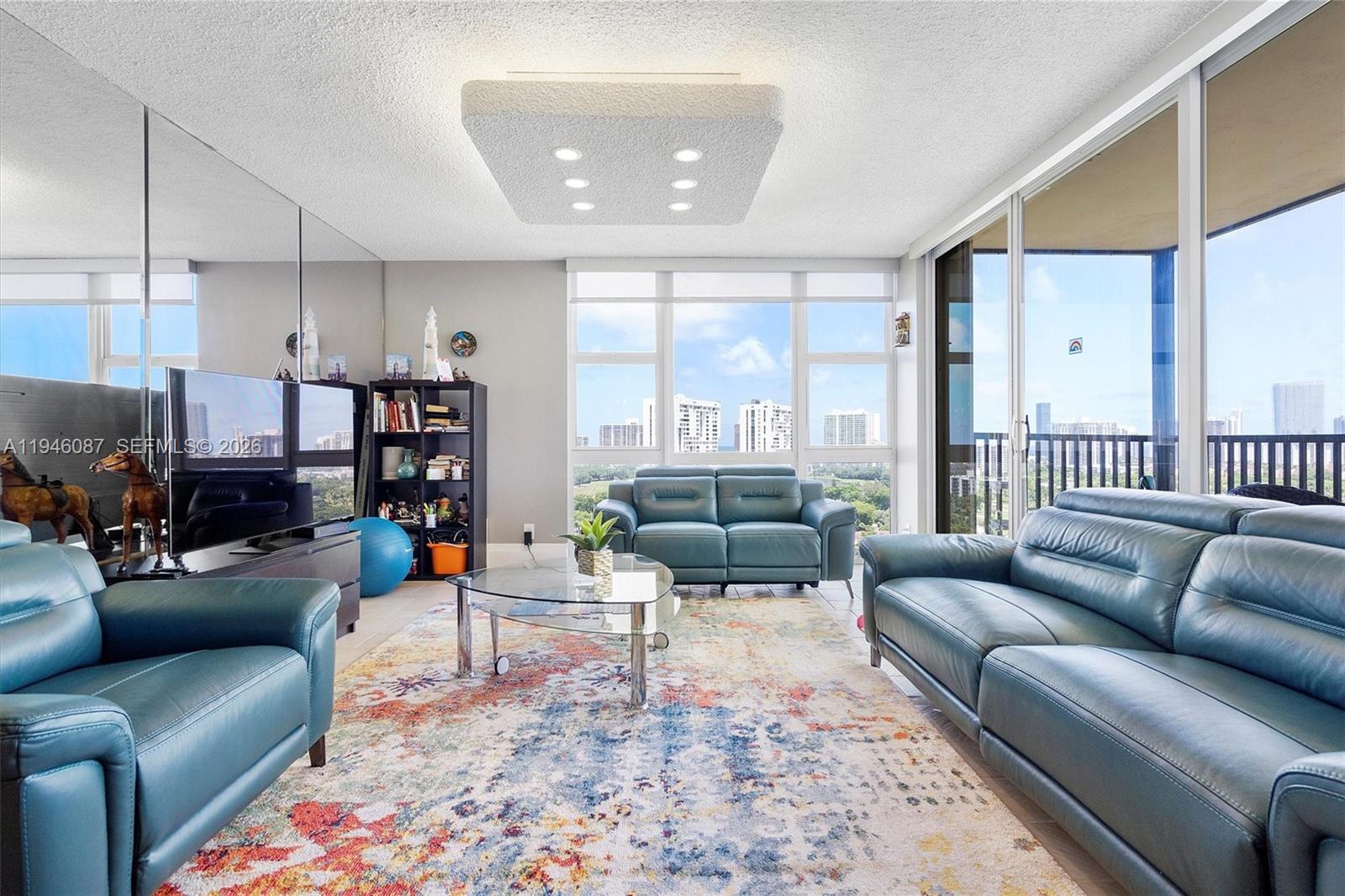 Photo of 20379 Country Club Dr  #1933, Aventura, Florida, 33180 - 