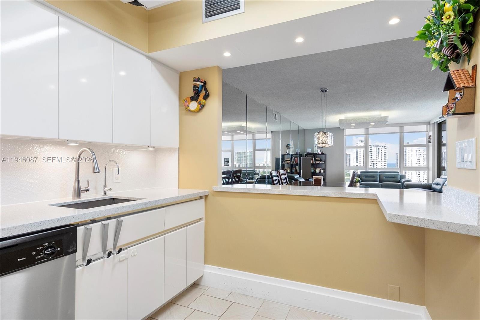 Photo of 20379 Country Club Dr  #1933, Aventura, Florida, 33180 - 