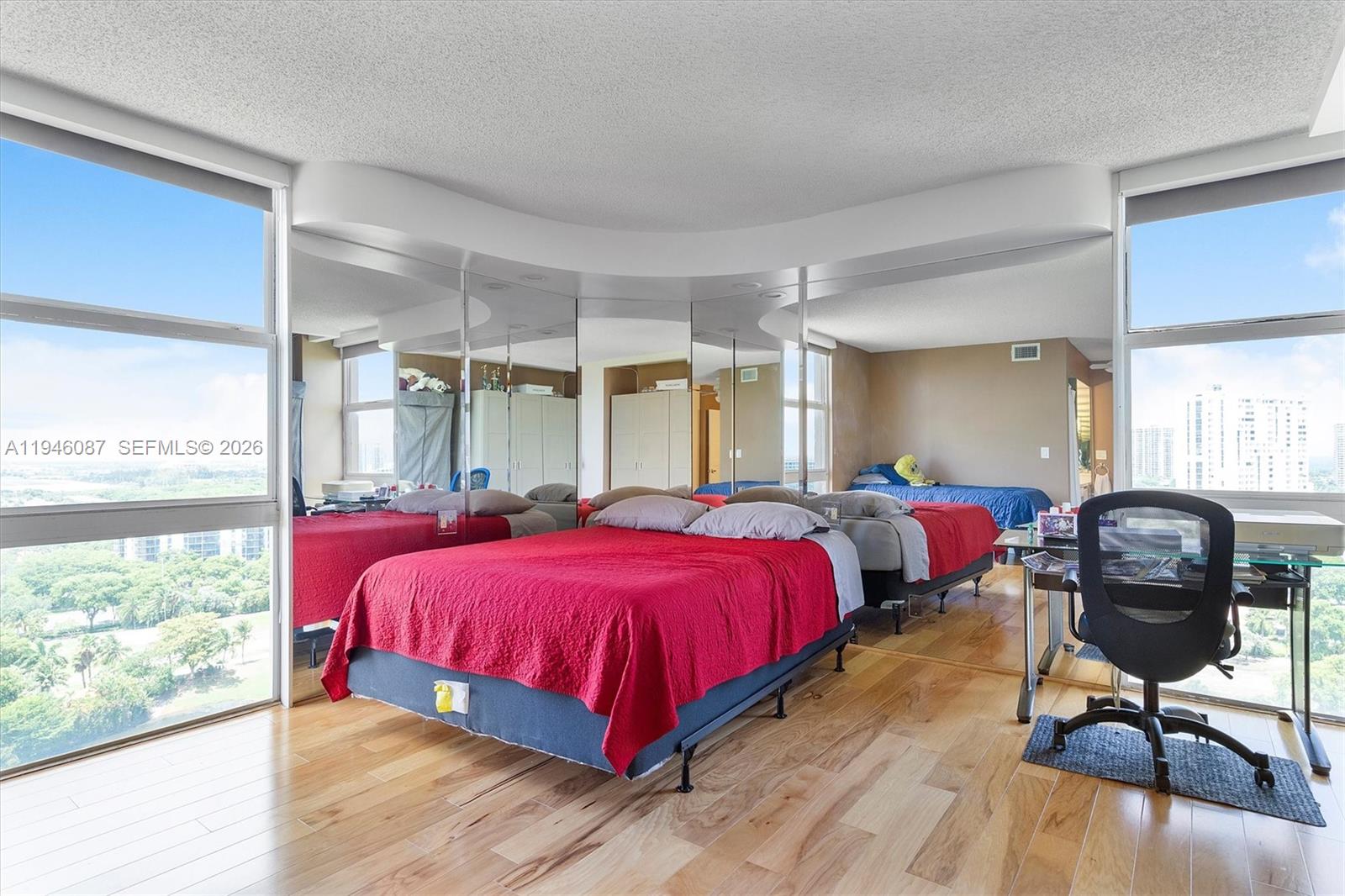 Photo of 20379 Country Club Dr  #1933, Aventura, Florida, 33180 - 