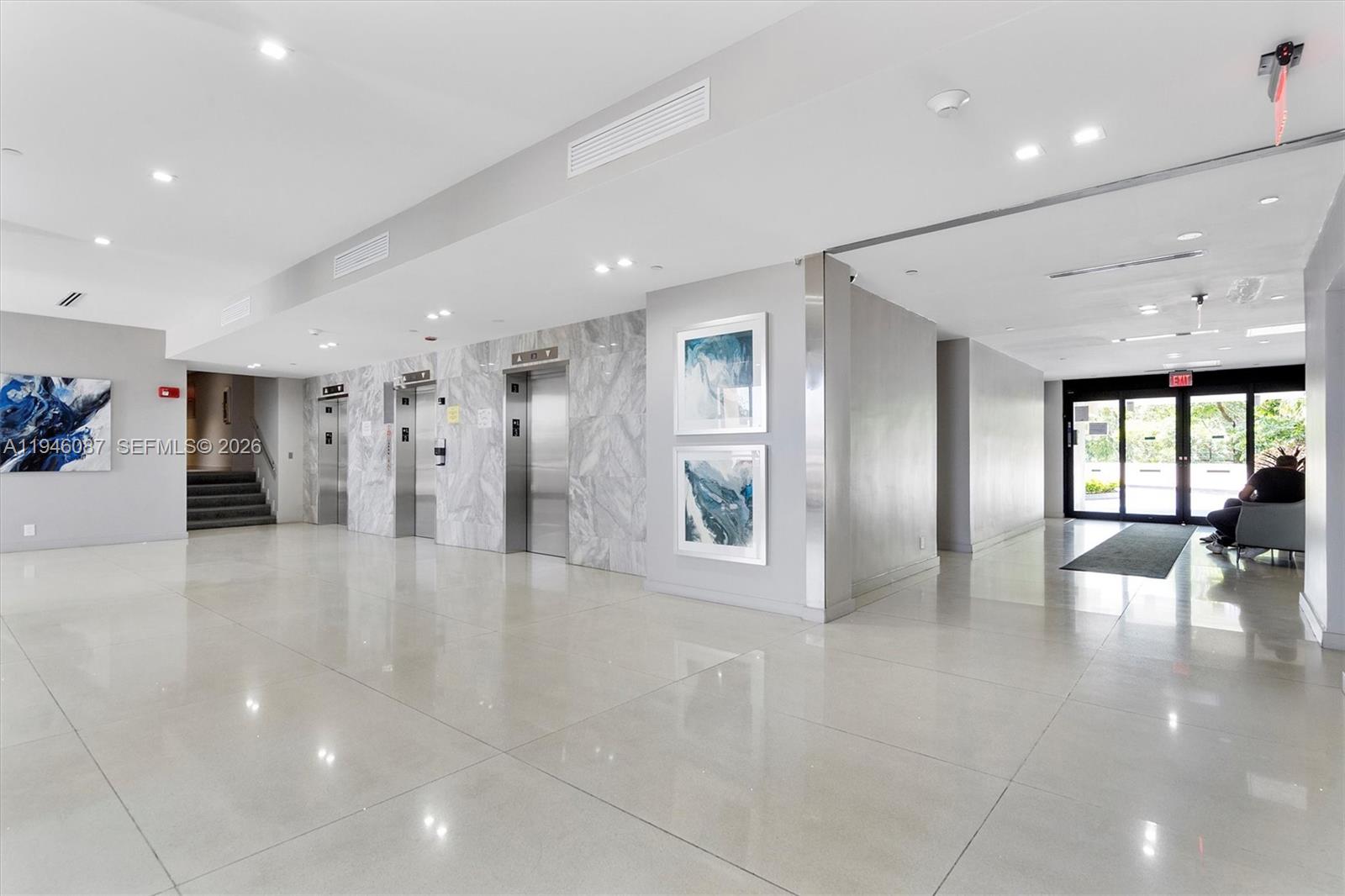 Photo of 20379 Country Club Dr  #1933, Aventura, Florida, 33180 - 