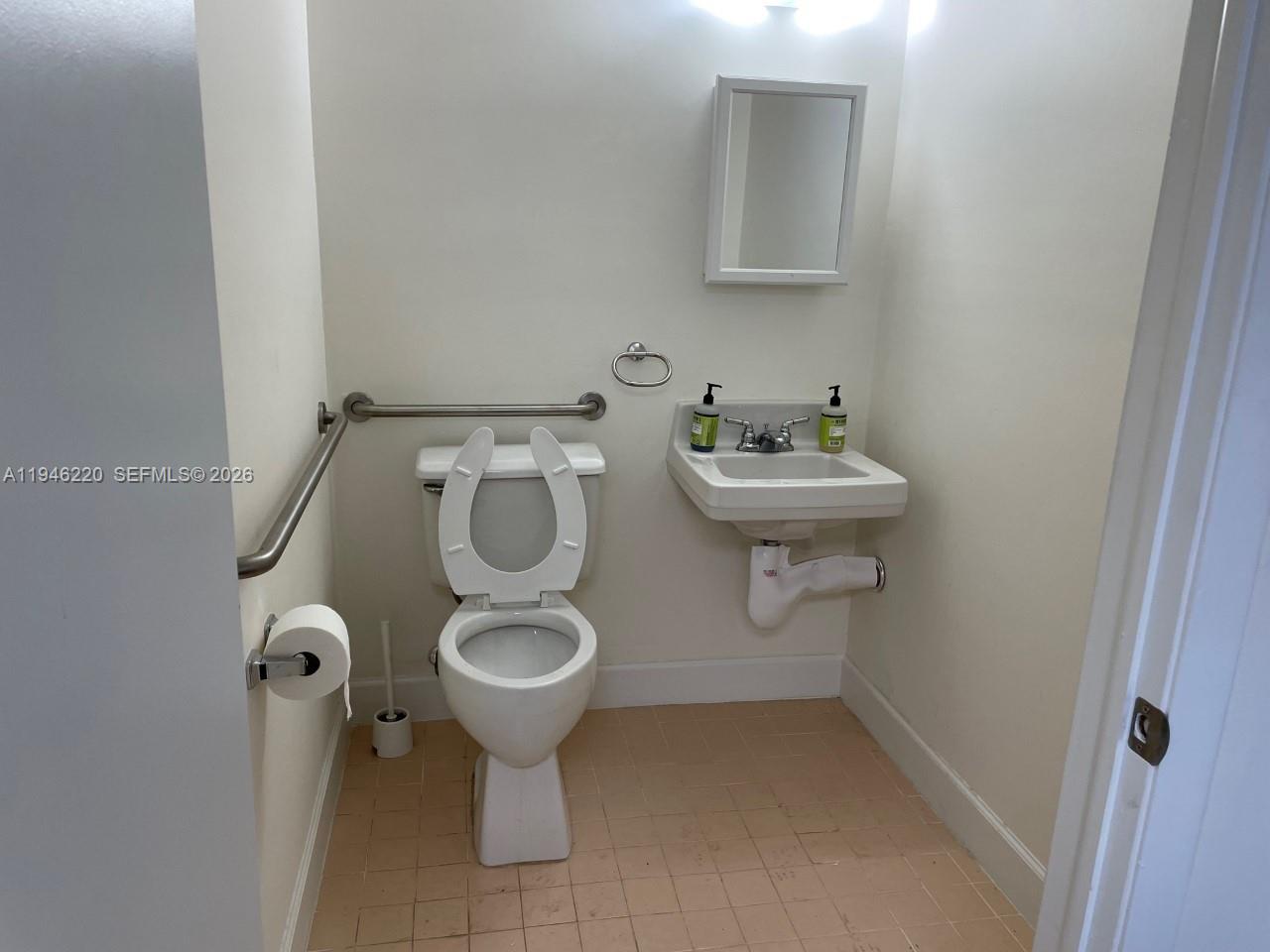 B1  /   sq. ft. $ 2026-01-15 0 Photo