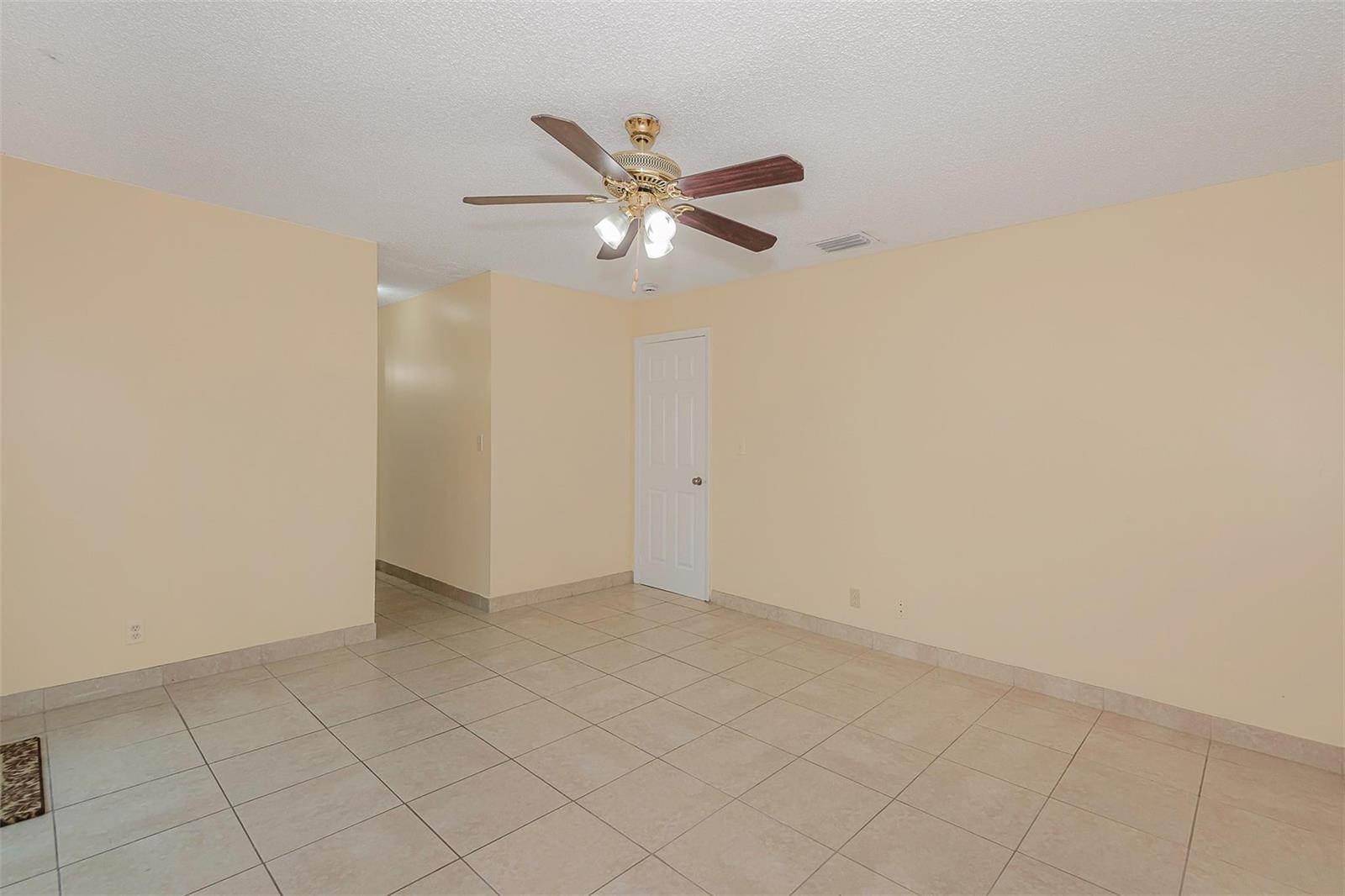 Ver detalles / 0 6012 sq. ft. $ 2026-06-21 0 foto