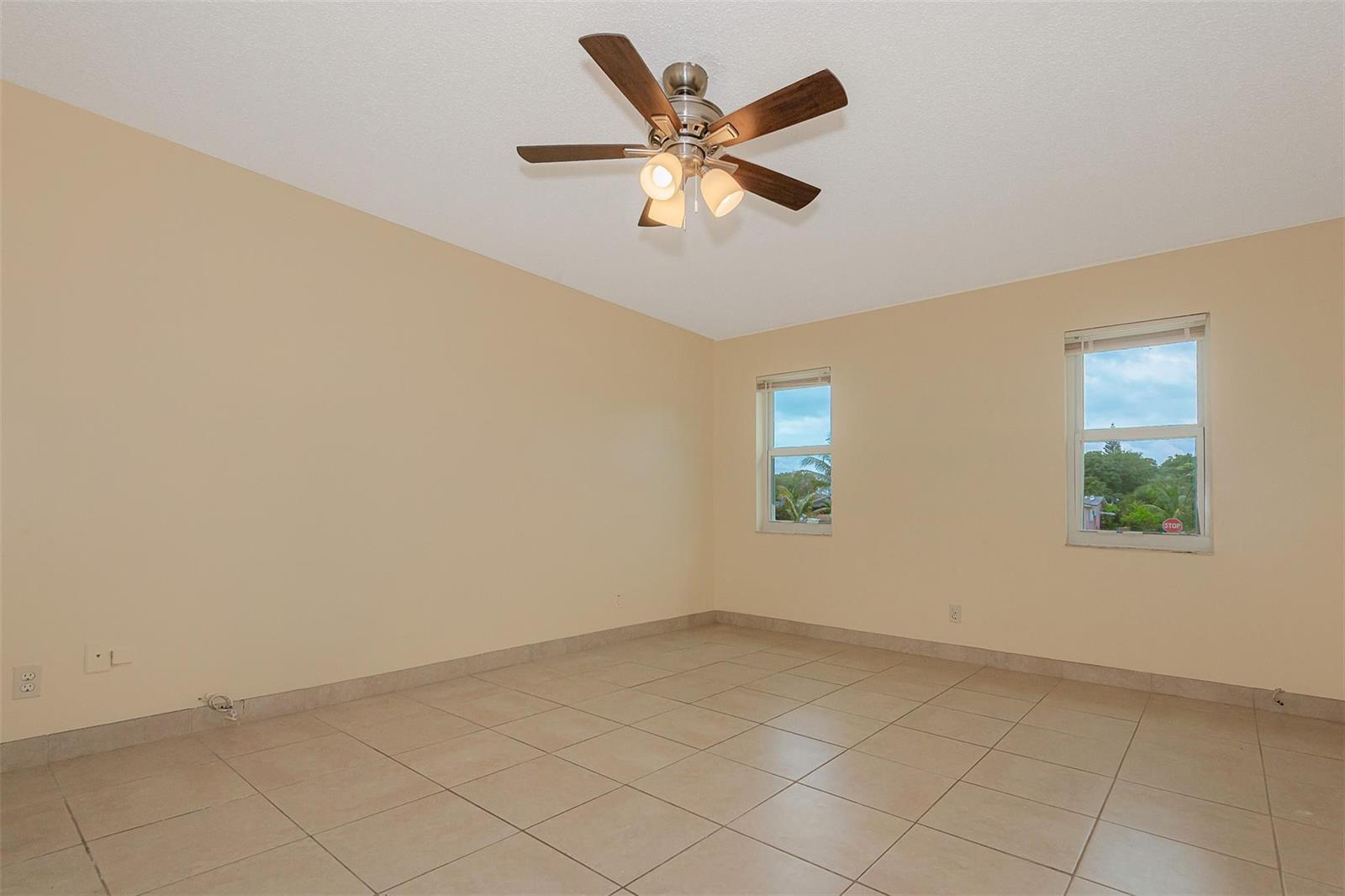 Ver detalles / 0 6012 sq. ft. $ 2026-06-21 0 foto