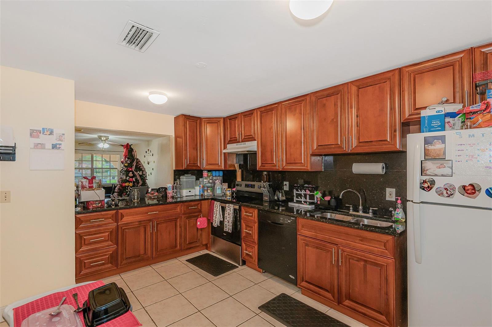 Ver detalles / 0 6012 sq. ft. $ 2026-06-21 0 foto