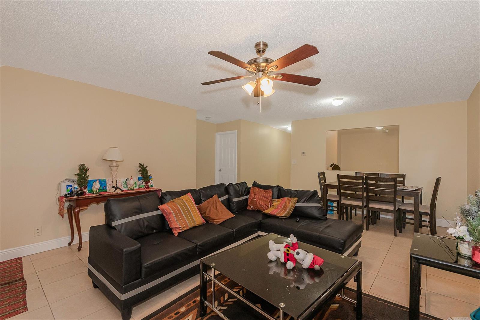 Ver detalles / 0 6012 sq. ft. $ 2026-06-21 0 foto