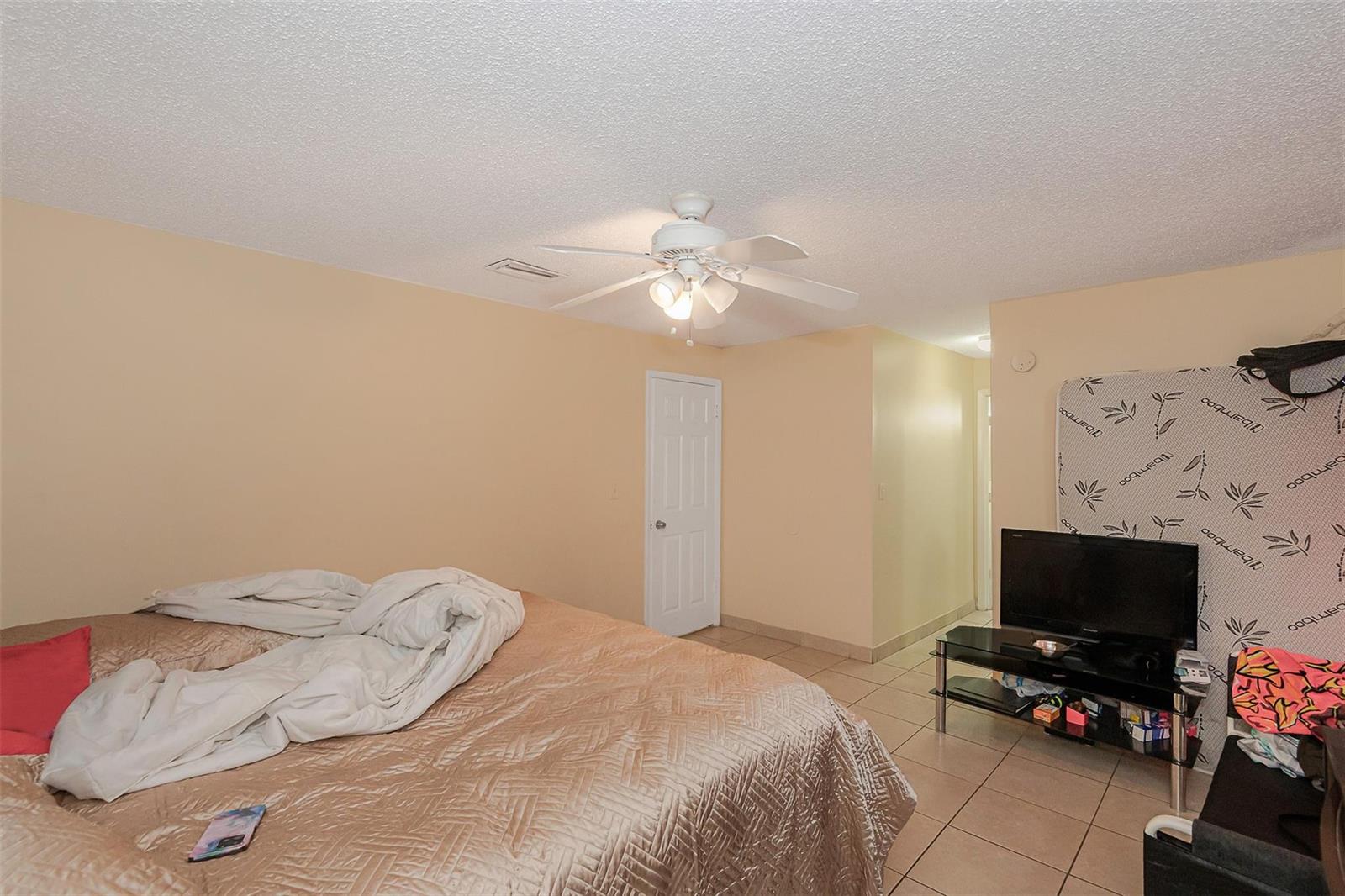 Ver detalles / 0 6012 sq. ft. $ 2026-06-21 0 foto