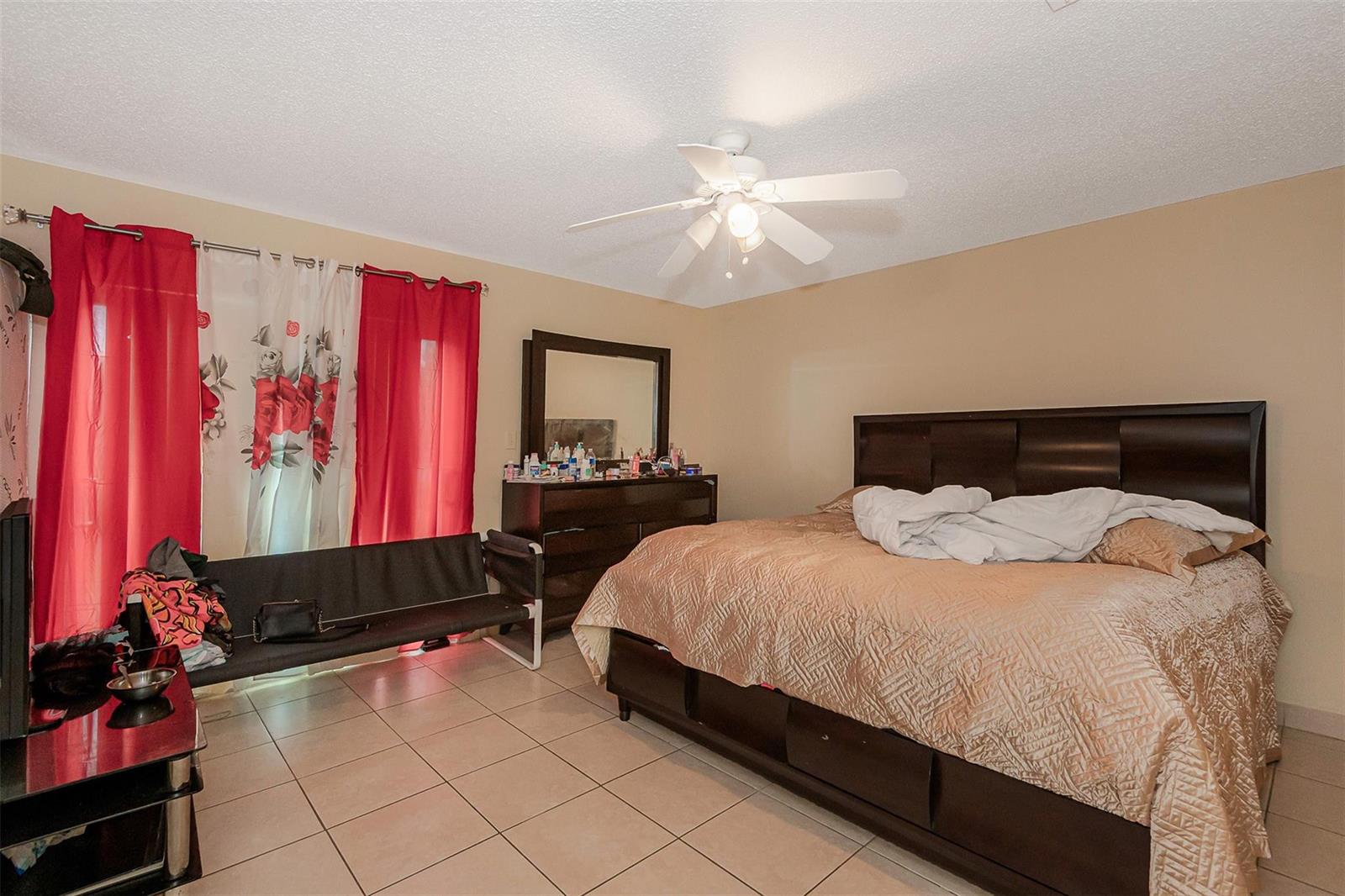 Ver detalles / 0 6012 sq. ft. $ 2026-06-21 0 foto
