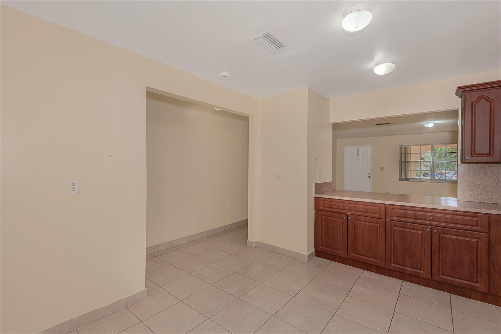 Ver detalles / 0 6012 sq. ft. $ 2026-06-21 0 foto