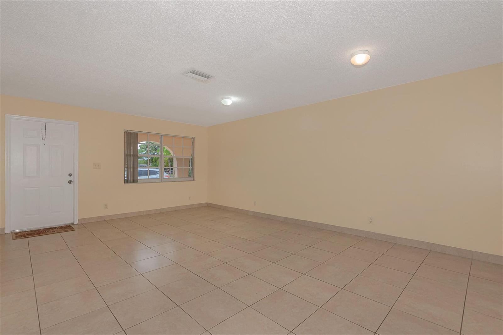 Ver detalles / 0 6012 sq. ft. $ 2026-06-21 0 foto