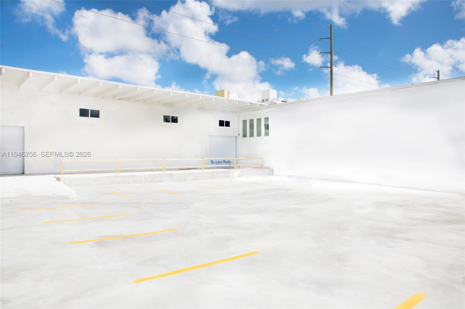 Suite E  /   sq. ft. $ 2026-01-15 0 Photo