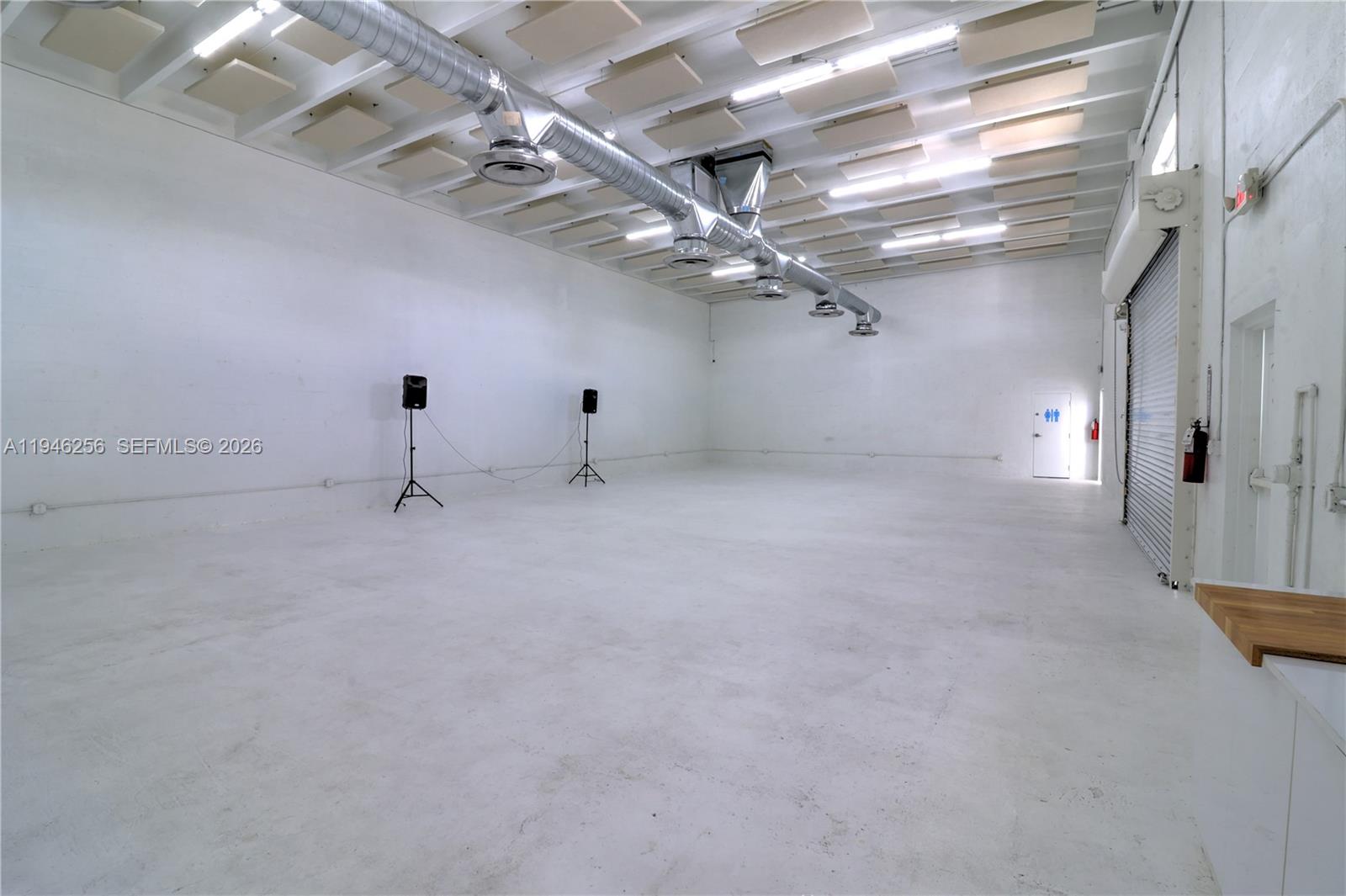 Suite E  /   sq. ft. $ 2026-01-15 0 Photo