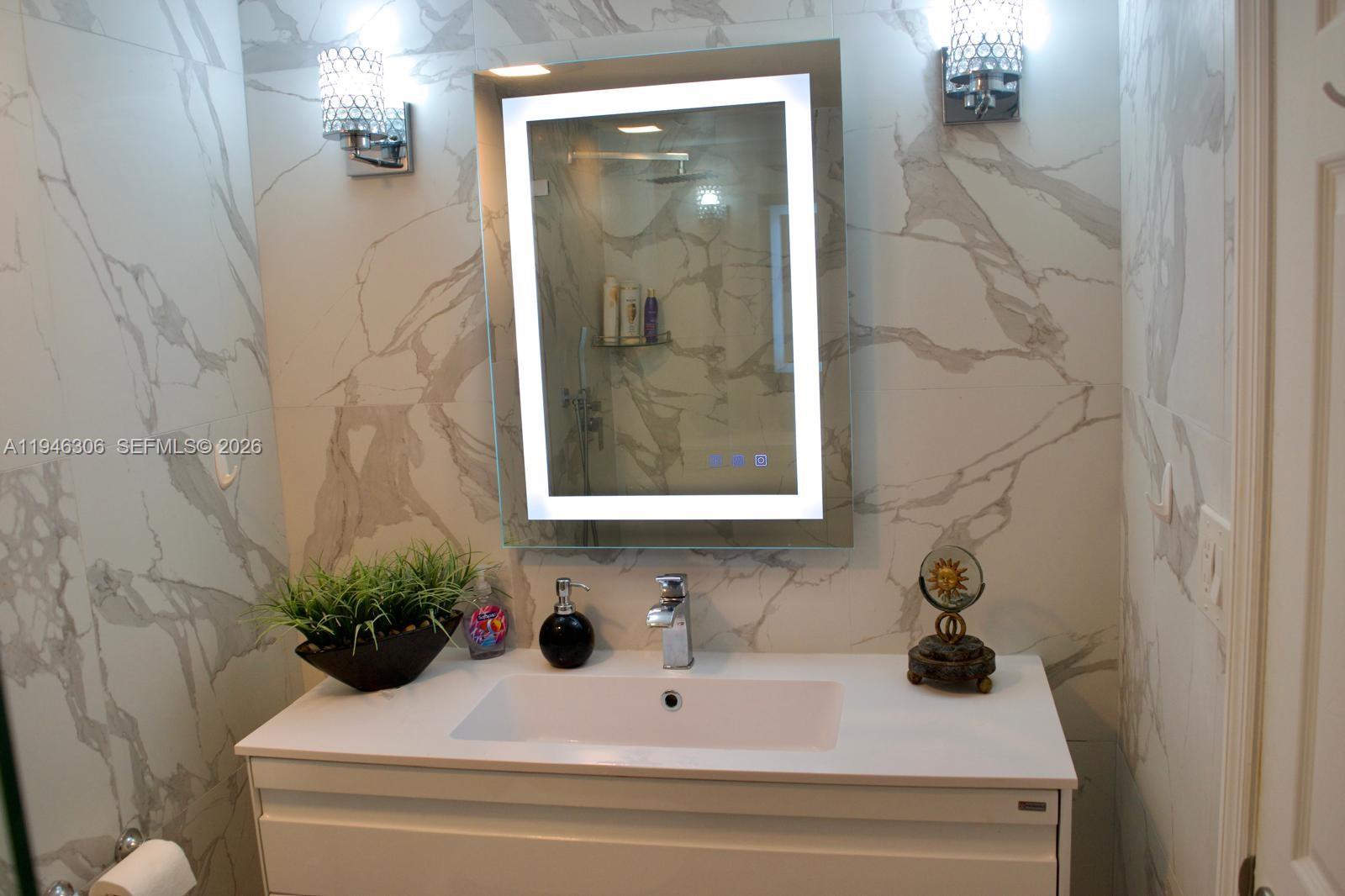 Photo of 3725 Ocean Dr  #423, Hollywood, Florida, 33019 - 