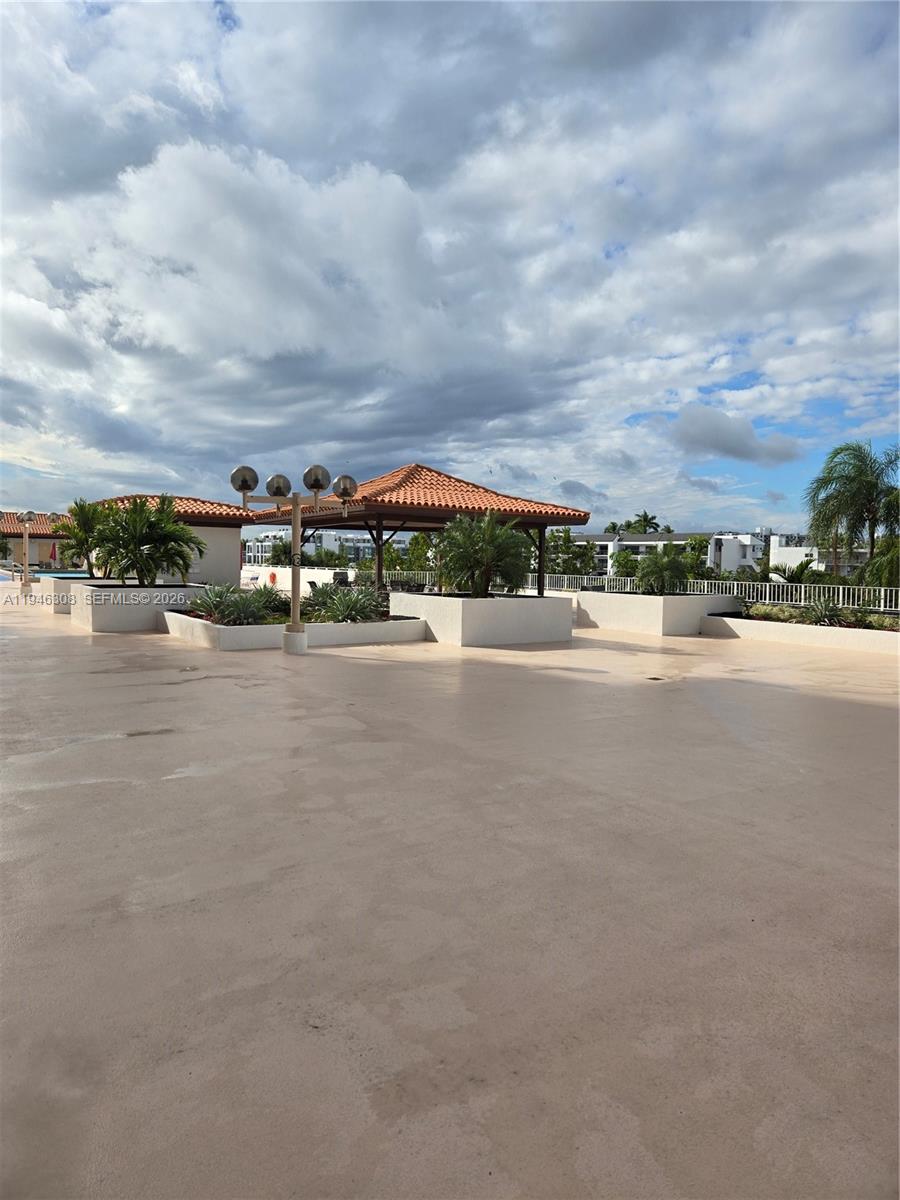 815 0 / 1 732 кв.футов $ 2026-01-15 0 Фото