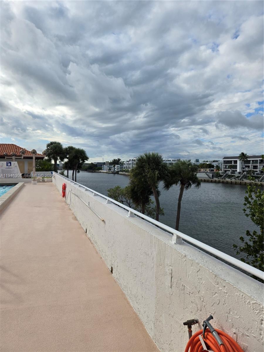 815 0 / 1 732 кв.футов $ 2026-01-15 0 Фото