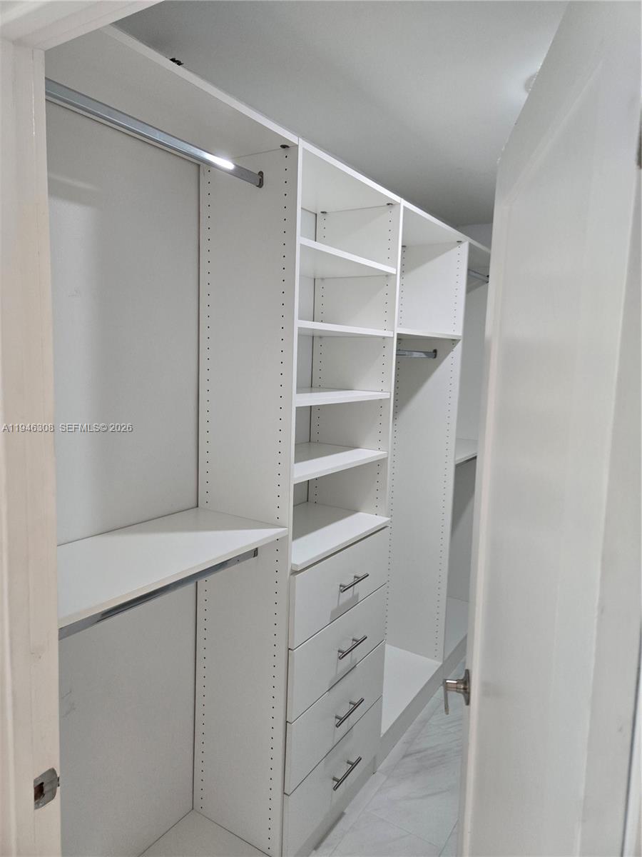 815 0 / 1 732 кв.футов $ 2026-01-15 0 Фото