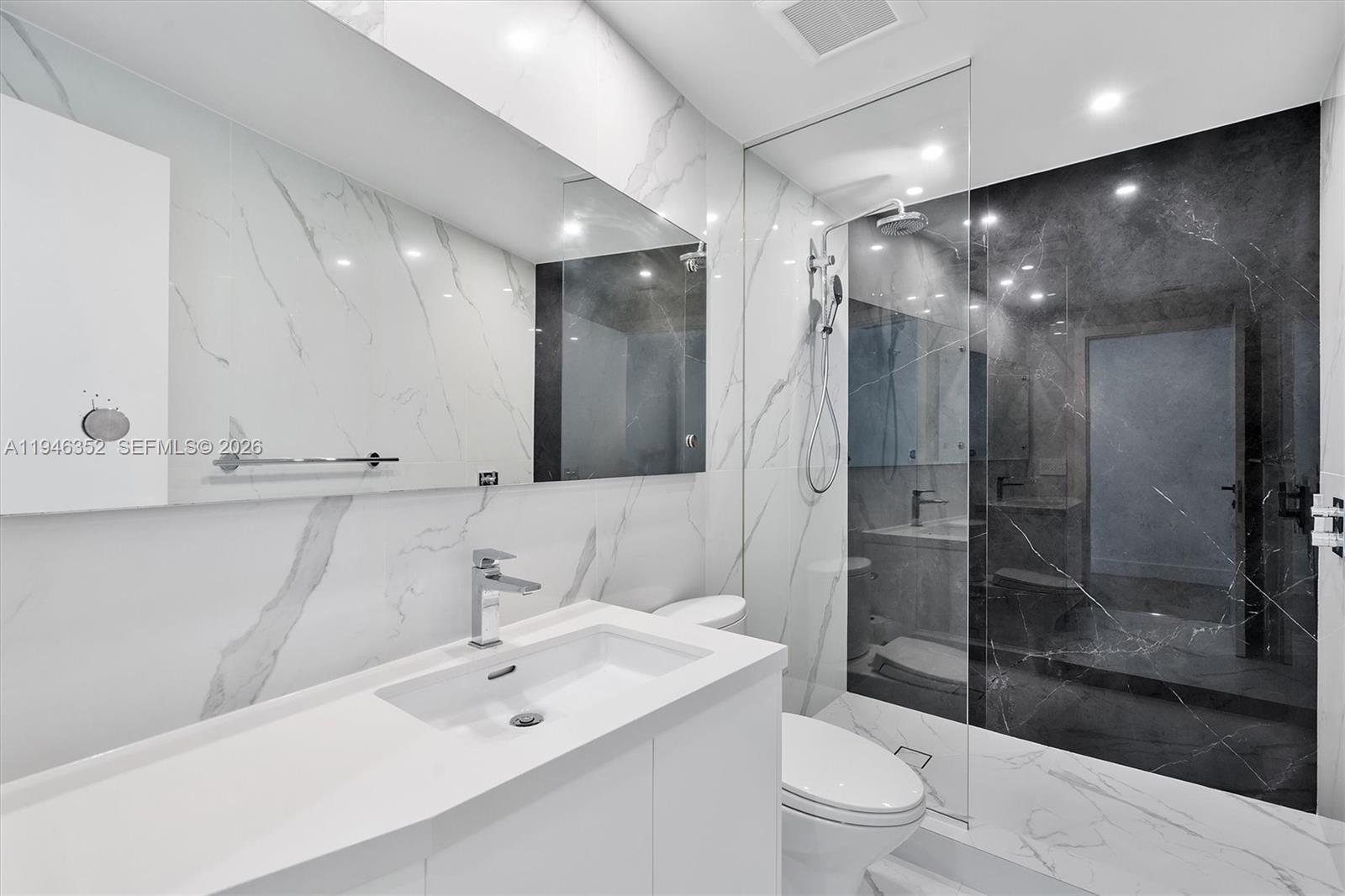 Photo of 2950 188th St  #310, Aventura, Florida, 33180 - 