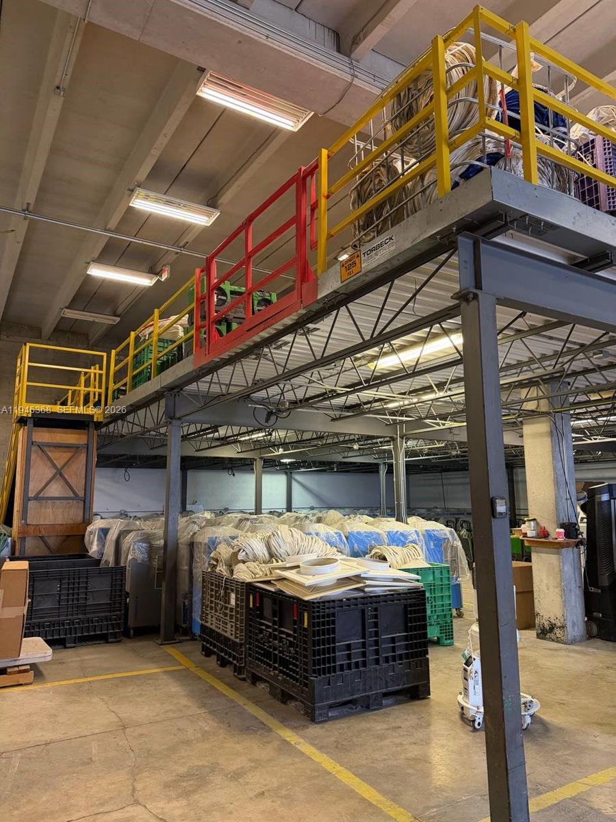   /   sq. ft. $ 2026-01-15 0 foto