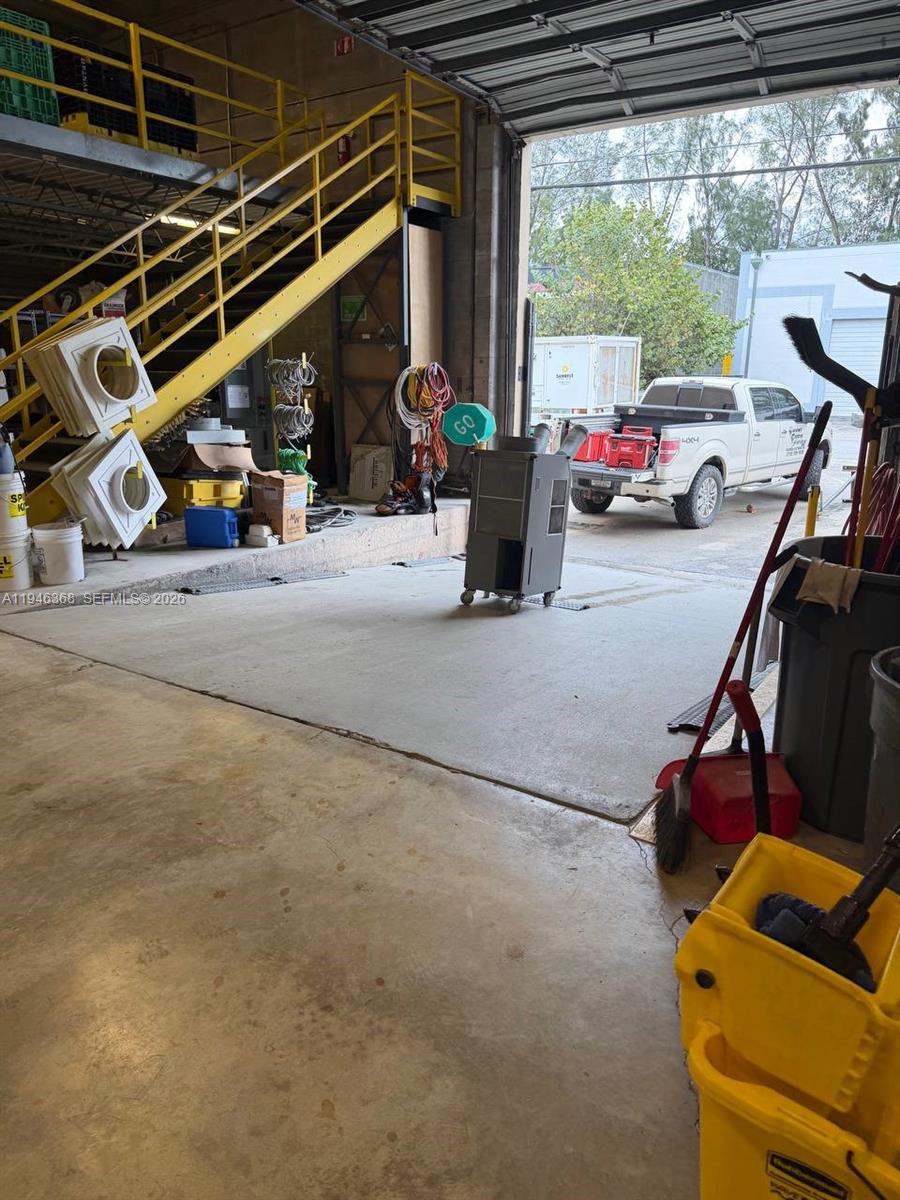   /   sq. ft. $ 2026-01-15 0 foto