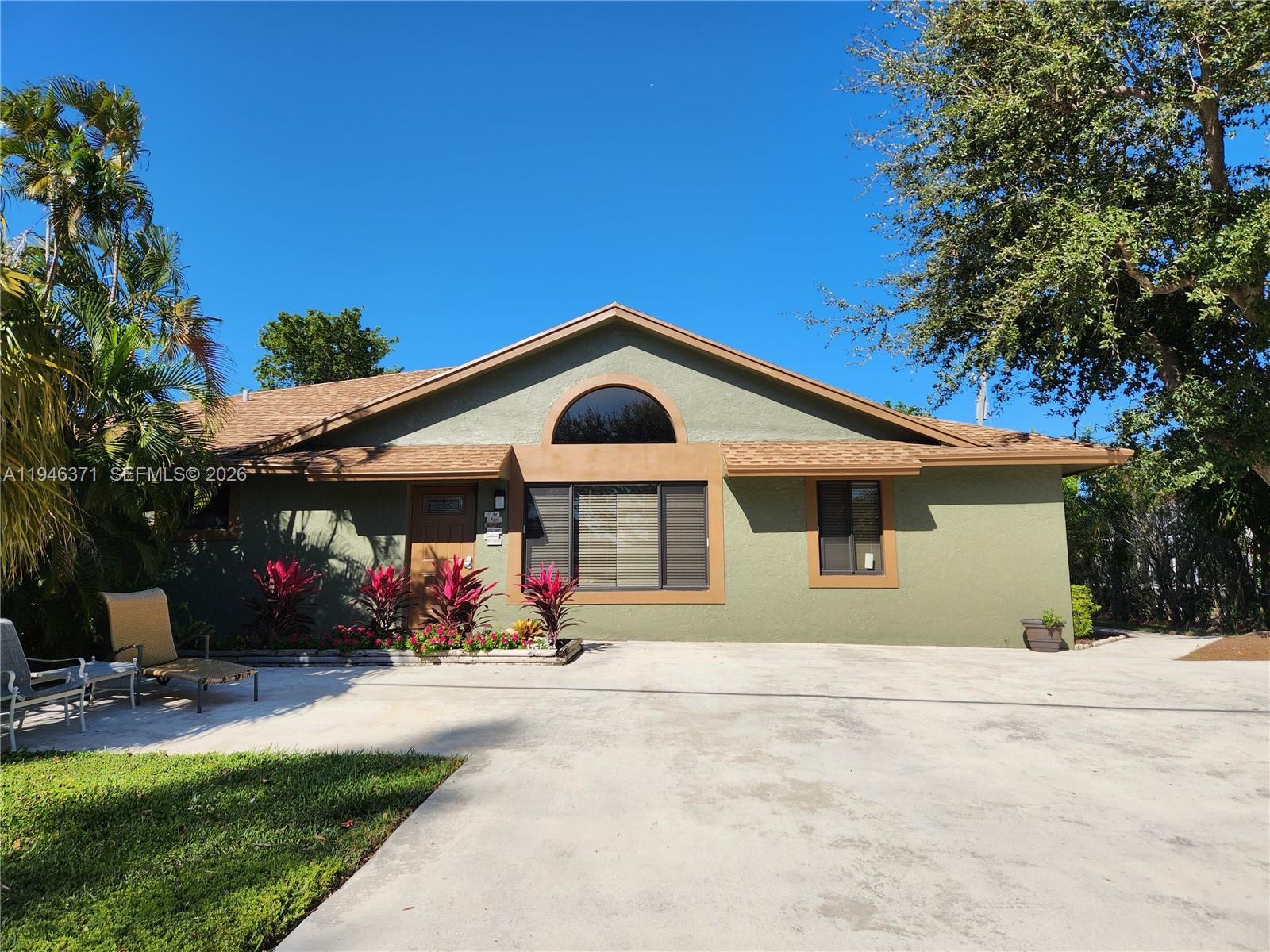   /  3210 sq. ft. $ 2026-01-15 0 foto