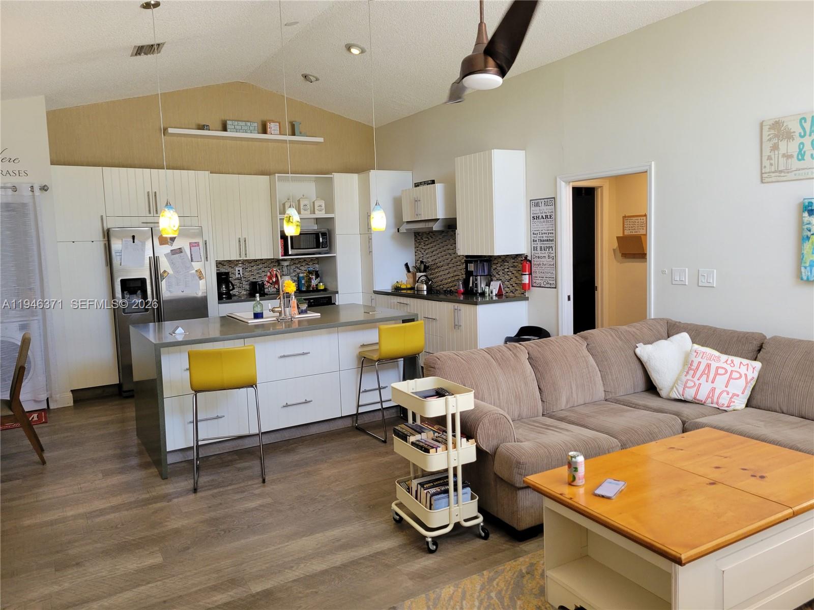   /  3210 sq. ft. $ 2026-01-15 0 foto