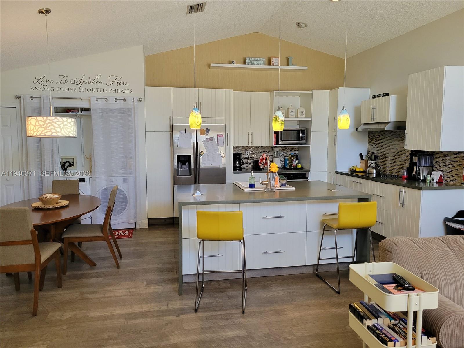   /  3210 sq. ft. $ 2026-01-15 0 foto