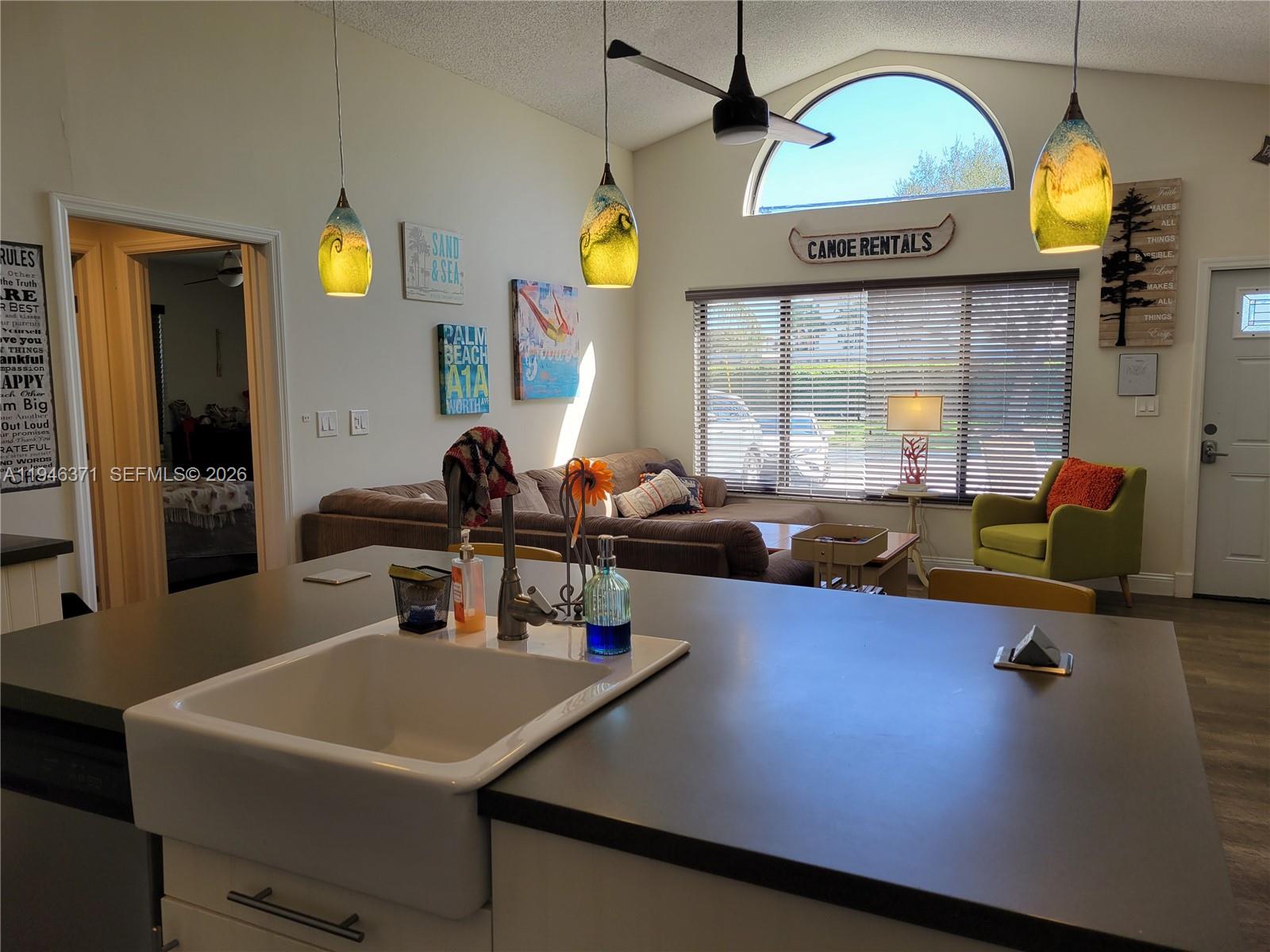   /  3210 sq. ft. $ 2026-01-15 0 foto