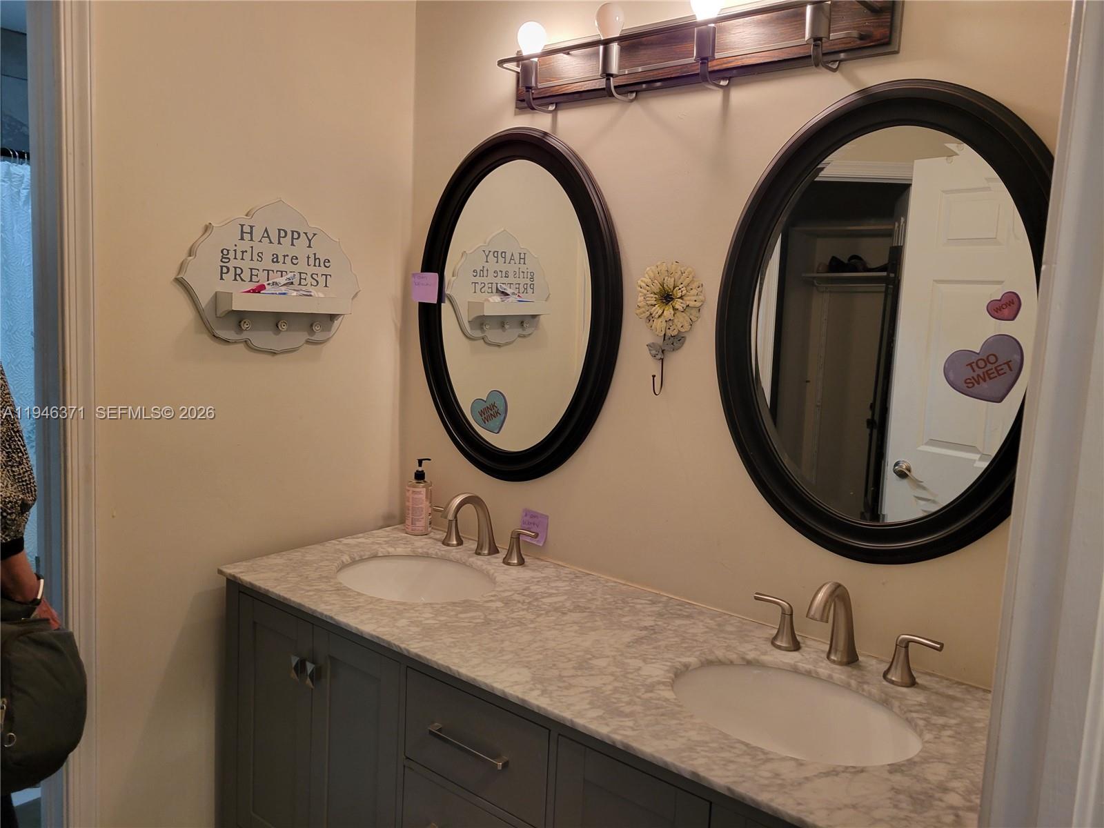   /  3210 sq. ft. $ 2026-01-15 0 foto