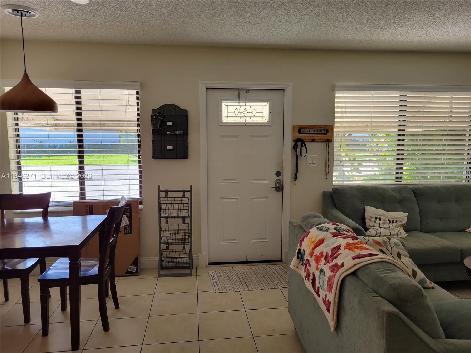   /  3210 sq. ft. $ 2026-01-15 0 foto