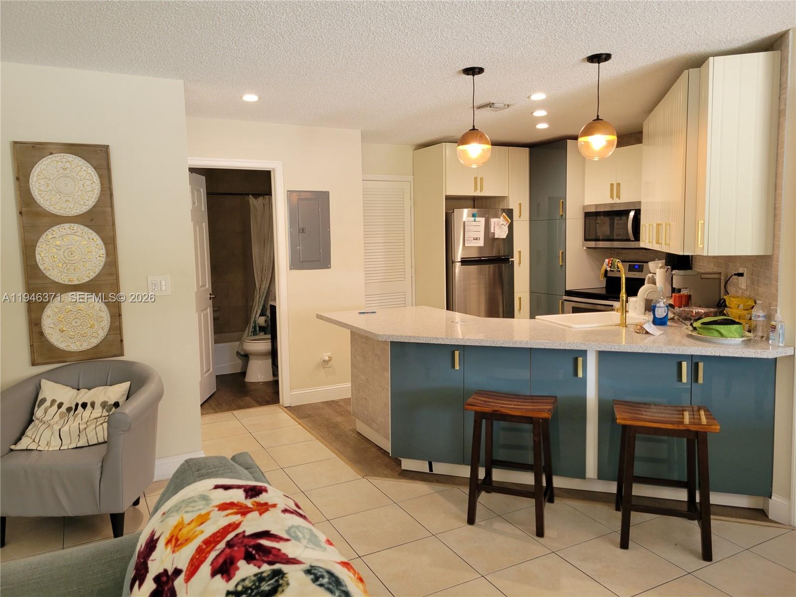   /  3210 sq. ft. $ 2026-01-15 0 foto