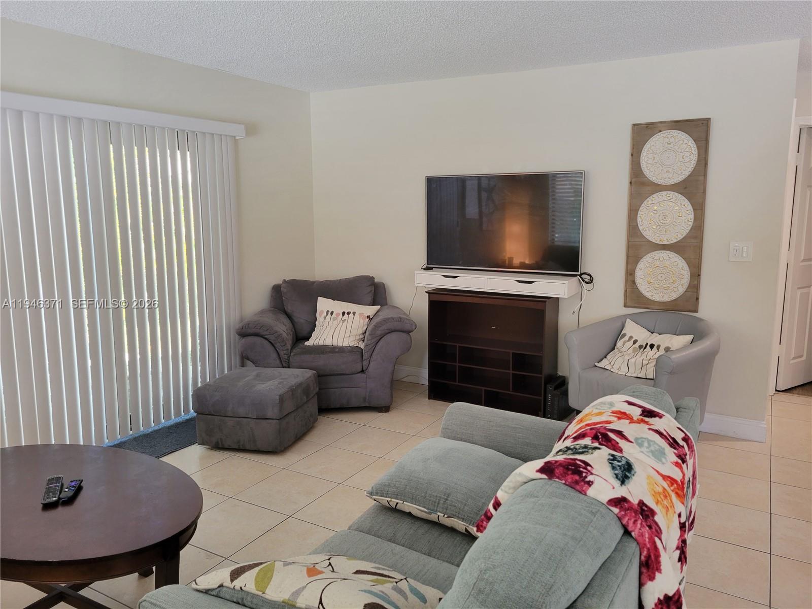   /  3210 sq. ft. $ 2026-01-15 0 foto