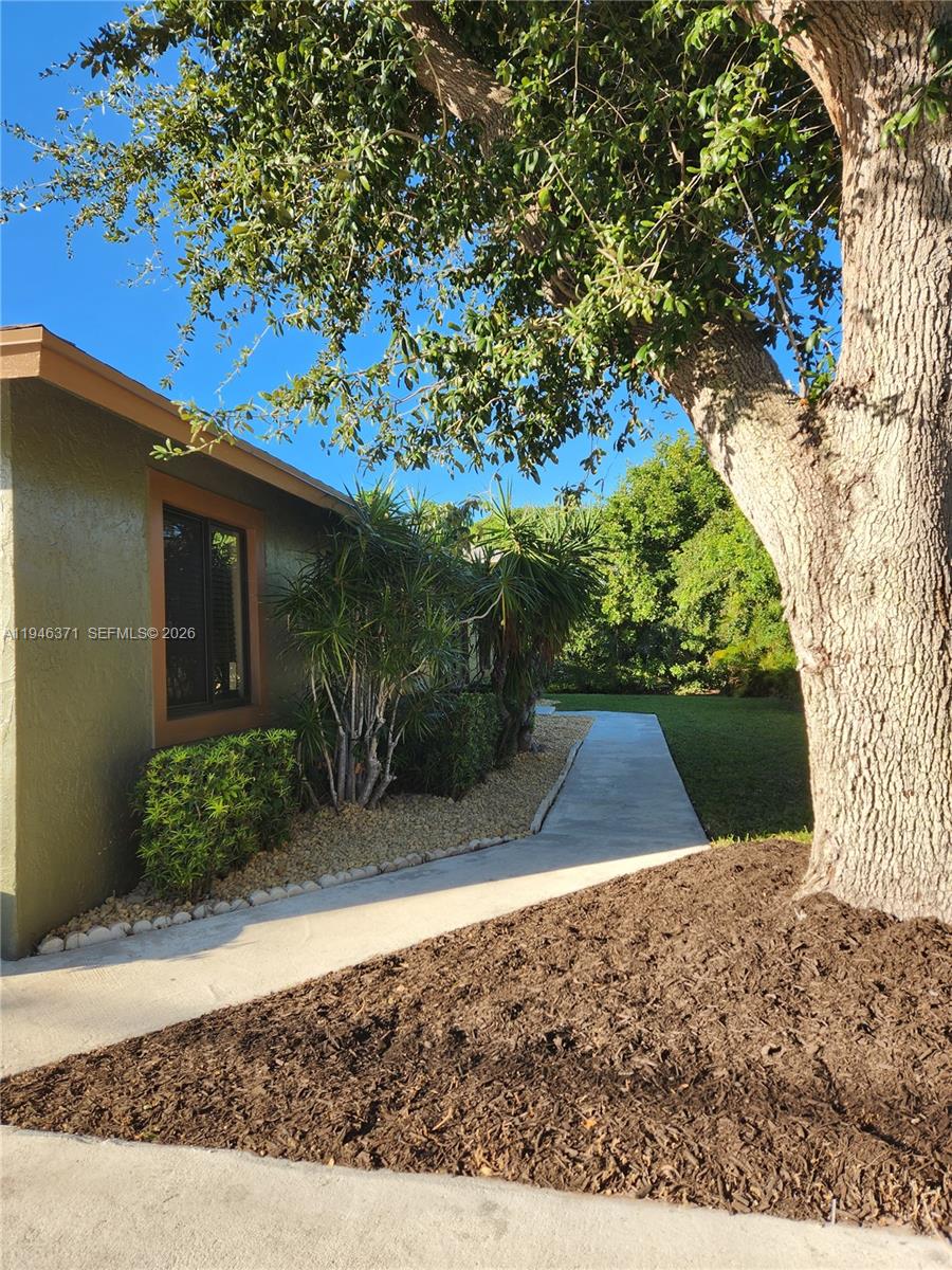   /  3210 sq. ft. $ 2026-01-15 0 foto