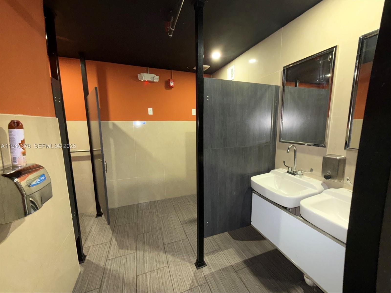   /   sq. ft. $ 2026-01-15 0 Photo