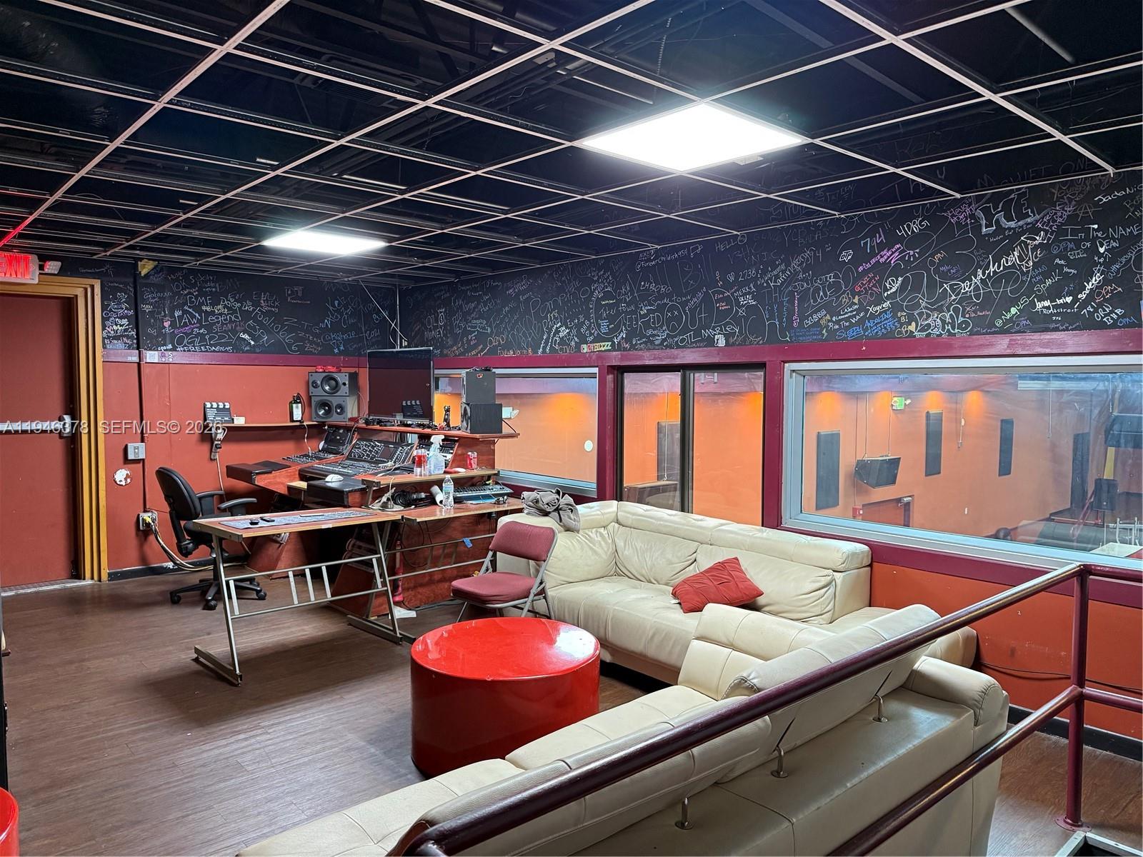   /   sq. ft. $ 2026-01-15 0 Photo