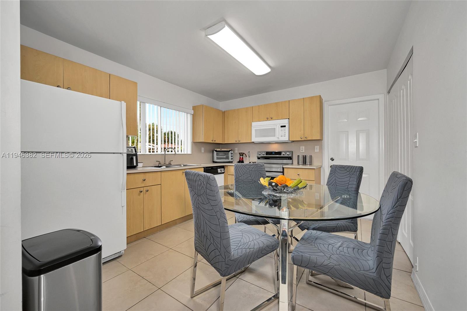   /   sq. ft. $ 2026-01-15 0 foto