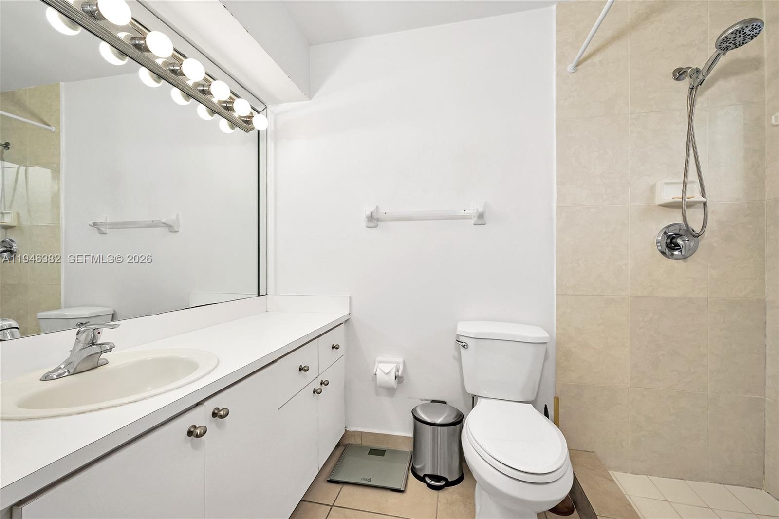   /   sq. ft. $ 2026-01-15 0 foto