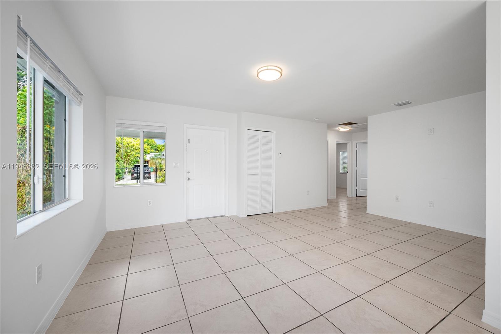   /   sq. ft. $ 2026-01-15 0 foto