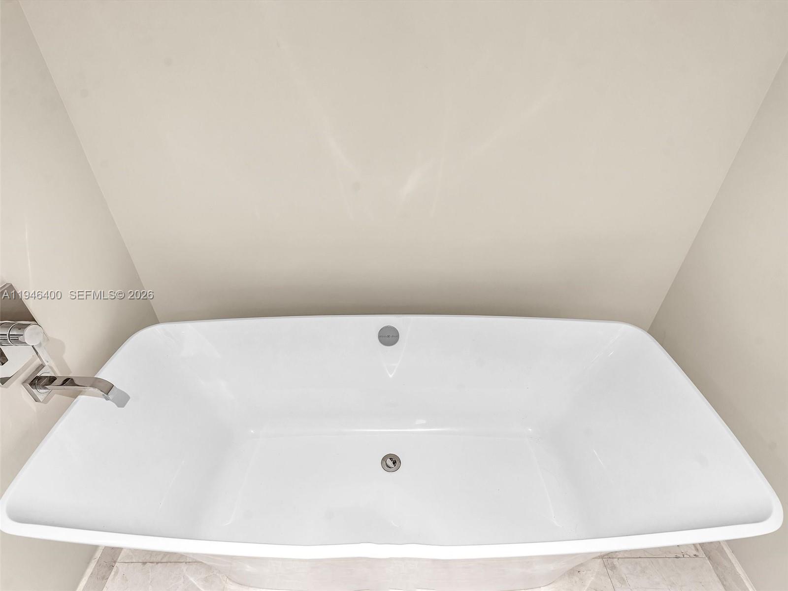 Photo of 17301 Biscayne Blvd  #2301, North Miami Beach, Florida, 33160 - 